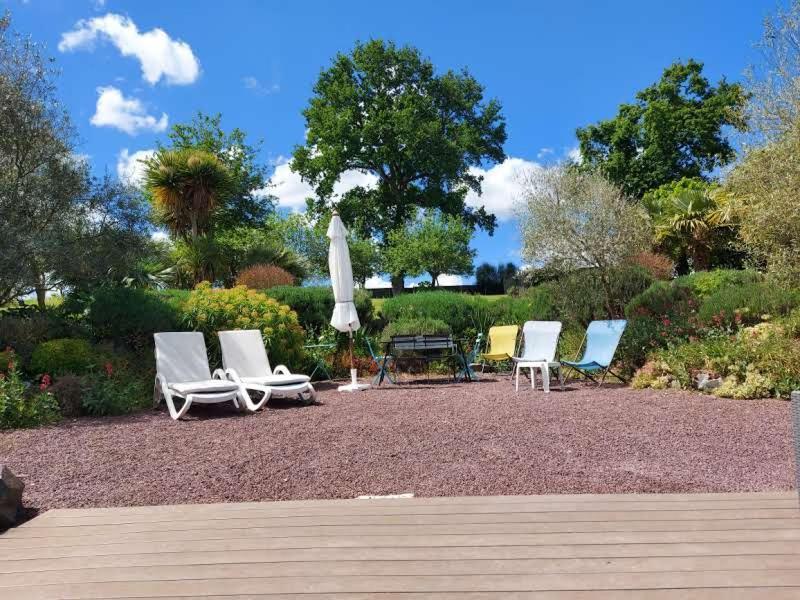 Havre de paix et jardin tropical. Chambre privée Le Rheu Extérieur photo
